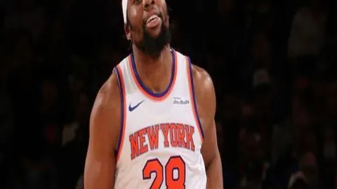 陈幸同战胜伊藤美诚，晋级乒乓球四强